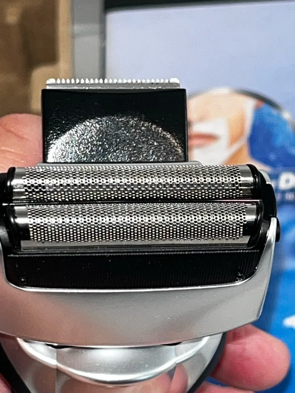 Panasonic Twin 2 Blade Wet/Dry Recharge ES-RW30-S European Market or Traveling
